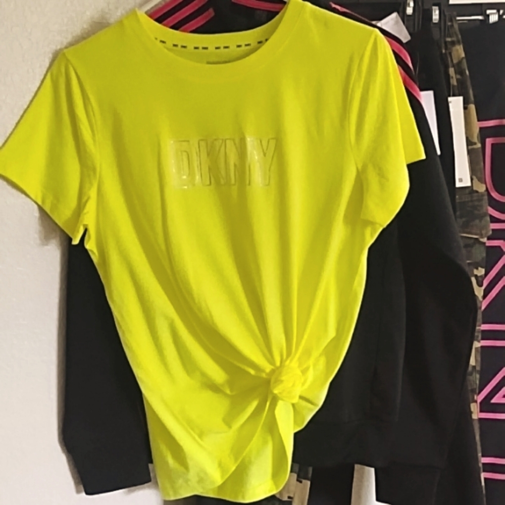 DKNY TShirt